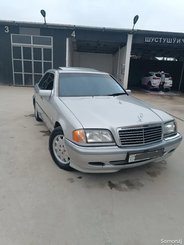 Mercedes-Benz C class 1998 · 2.0 AT