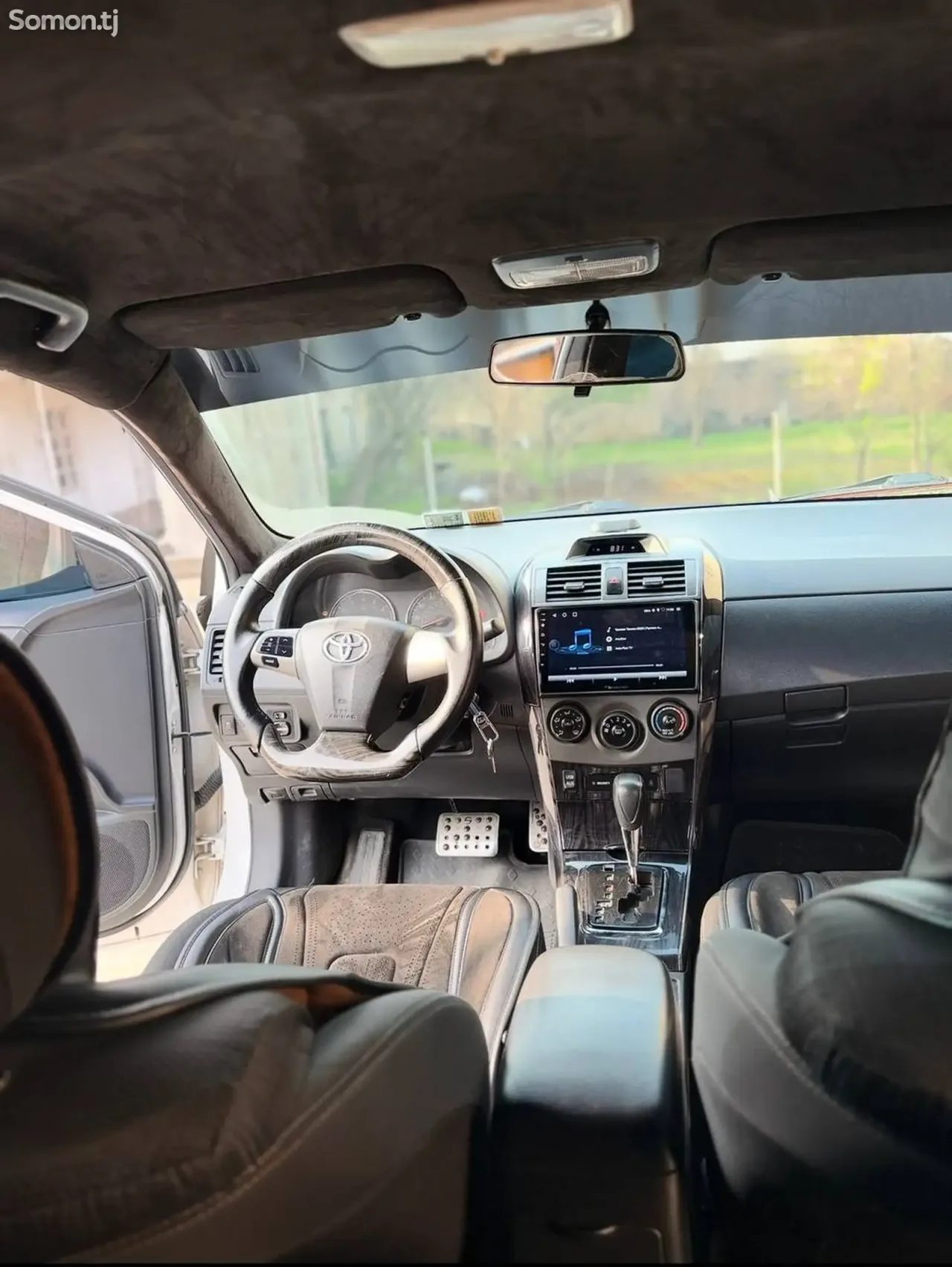 Toyota Corolla 2013 · 1.8 AT