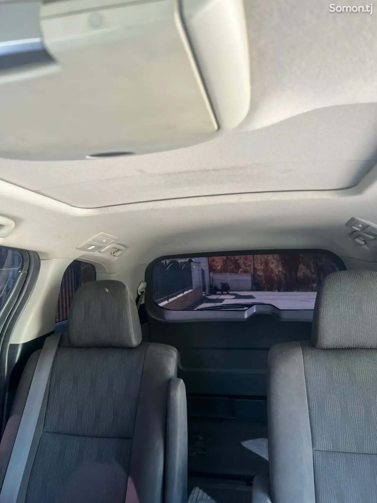 Toyota Estima 2009 · 2.4 AT