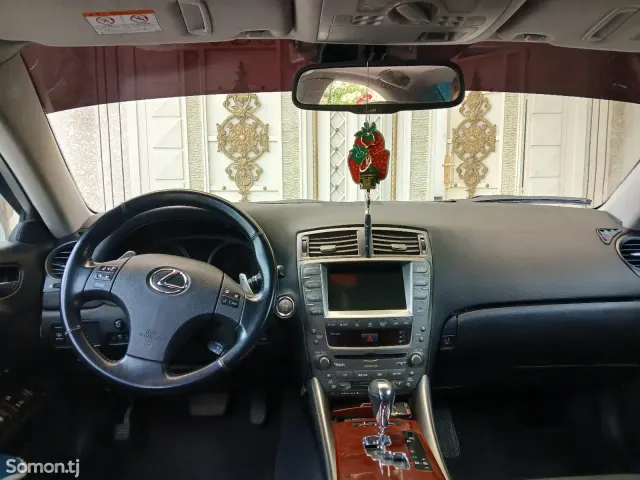 Lexus IS series 2007 · 2.5 AT