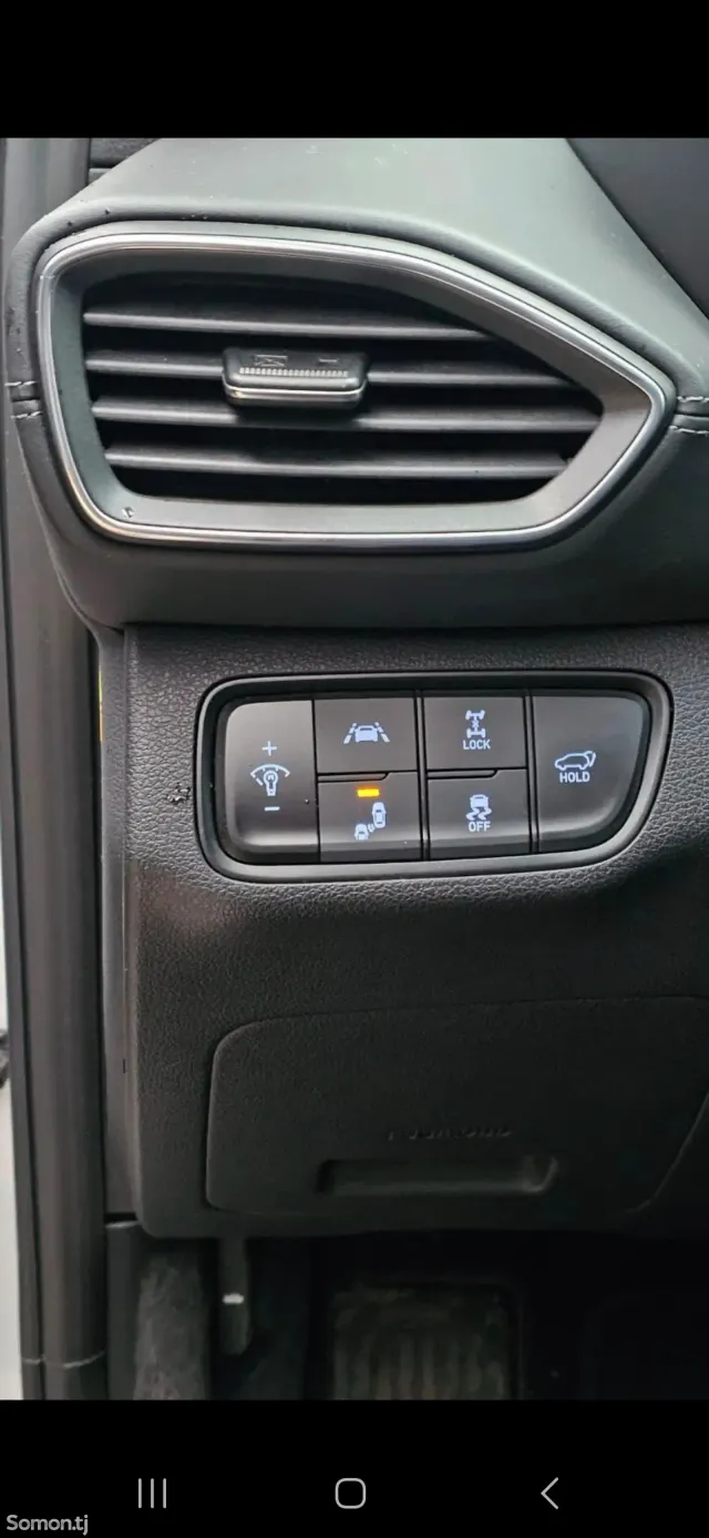 Hyundai Santa Fe 2018 · 2.0 AT