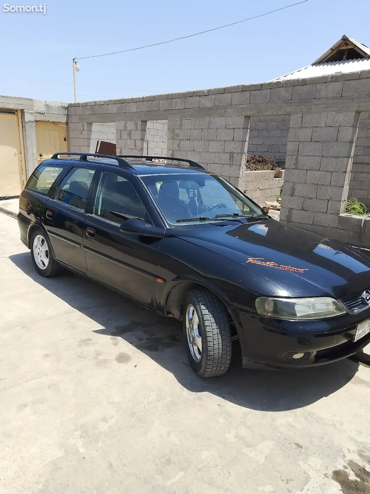 Opel Vectra B 1996 · 1.6 MT