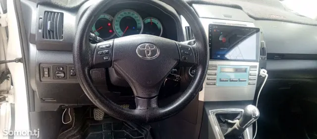 Toyota Verso 2008 · 2.2 MT
