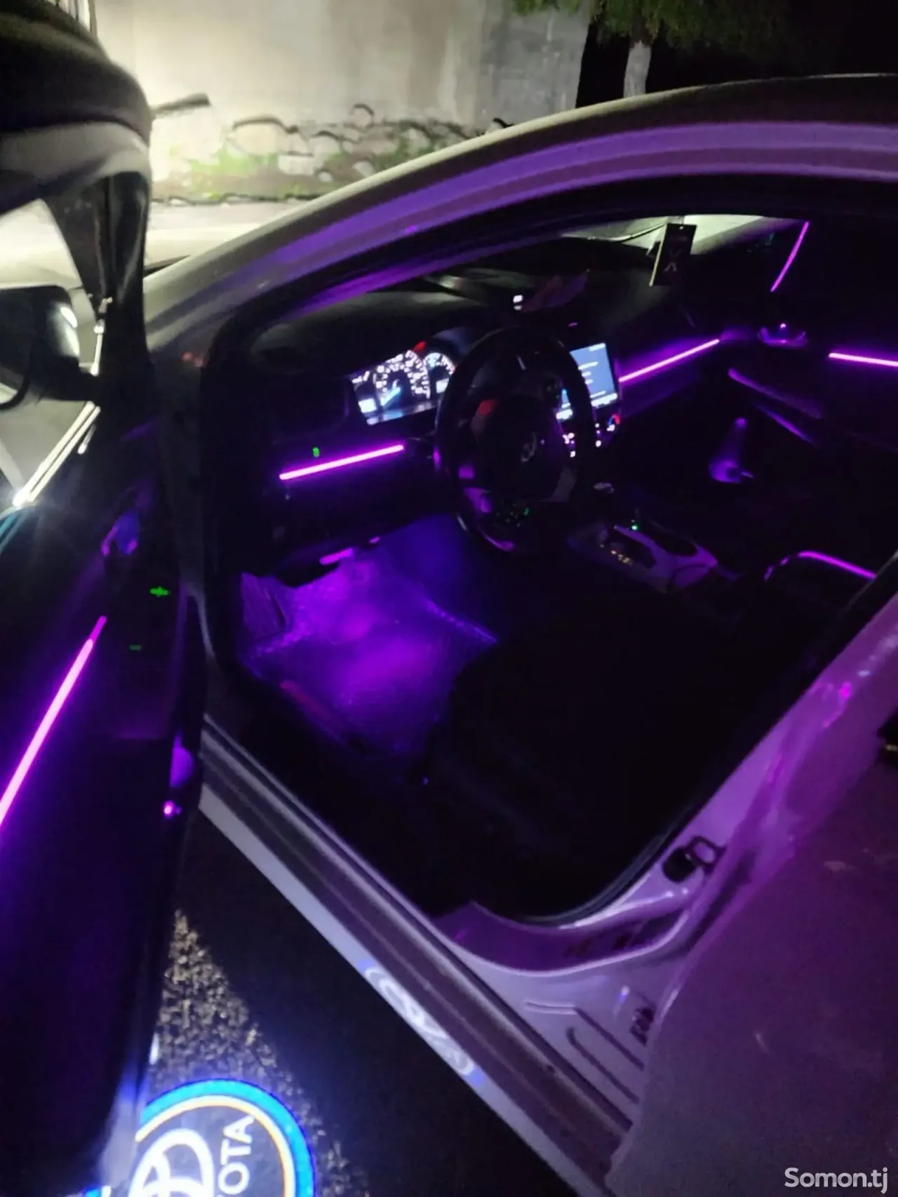 Toyota Camry 2013 · 2.5 AT