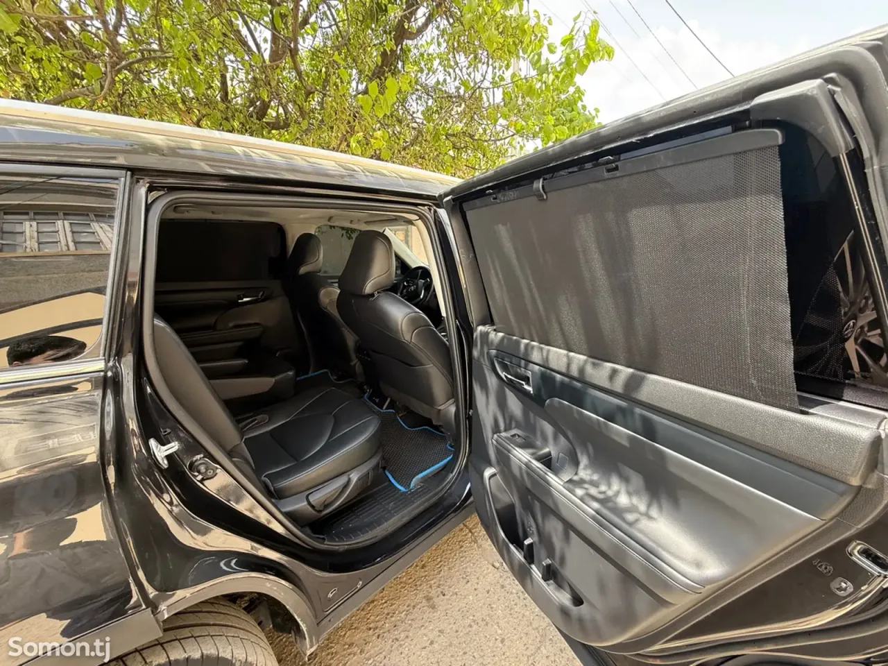 Toyota Highlander 2023 · 3.5 AT