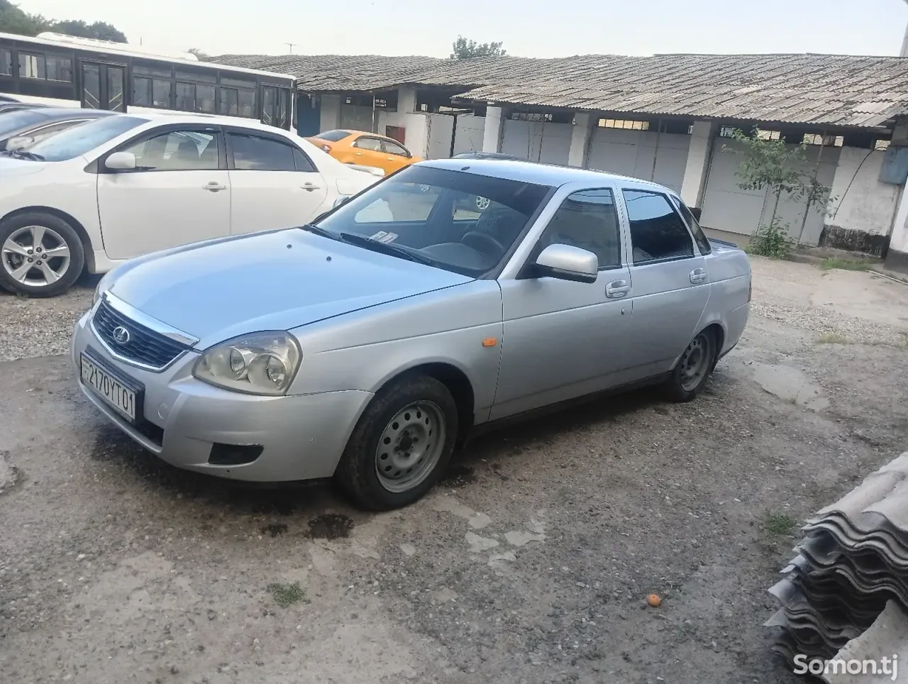 Lada (ВАЗ) Priora 2009 · MT