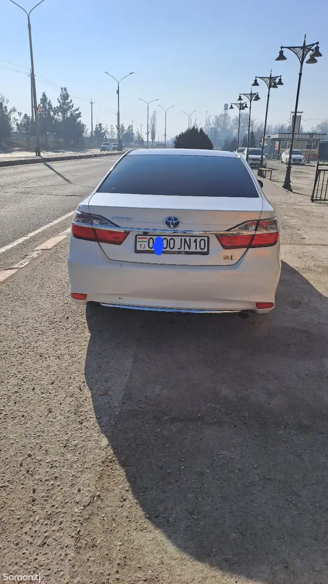 Toyota Camry 2016 · 2.5 AT