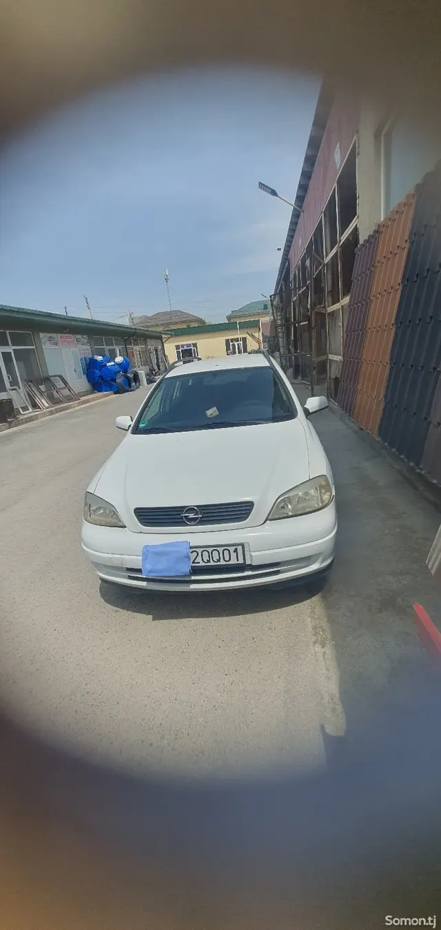 Opel Astra G 1997 · 1.6 MT