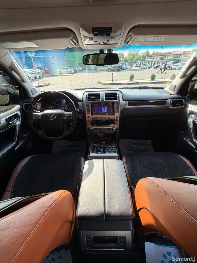 Lexus GX series 2018 · 4.6 AT