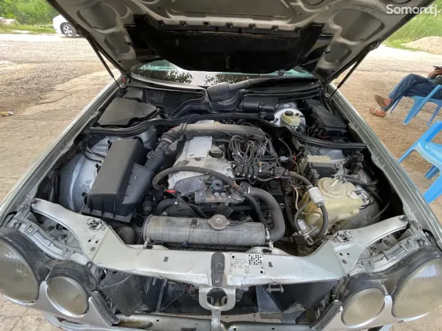 Mercedes-Benz E class 1996 · 2.3 MT