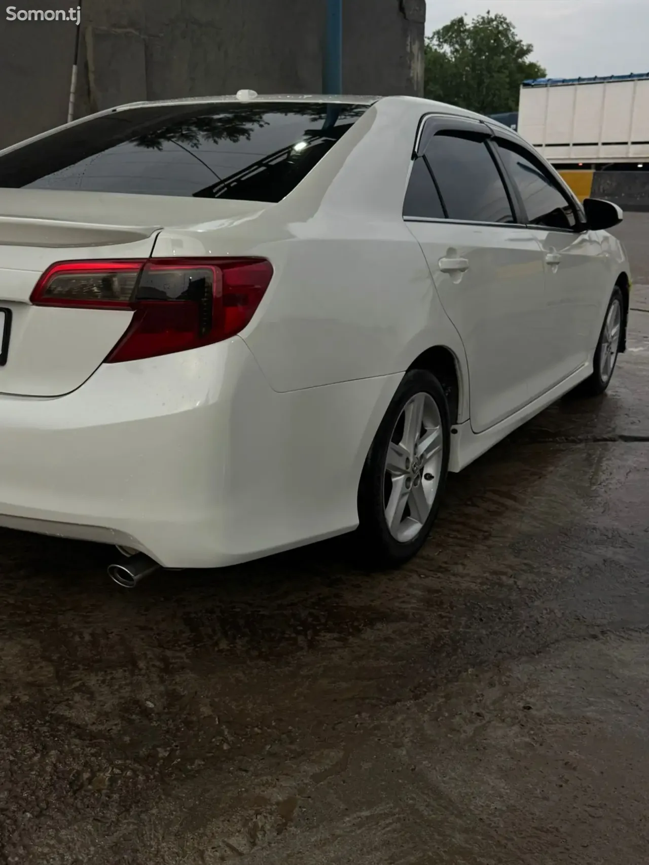 Toyota Camry 2013 · 2.5 AT