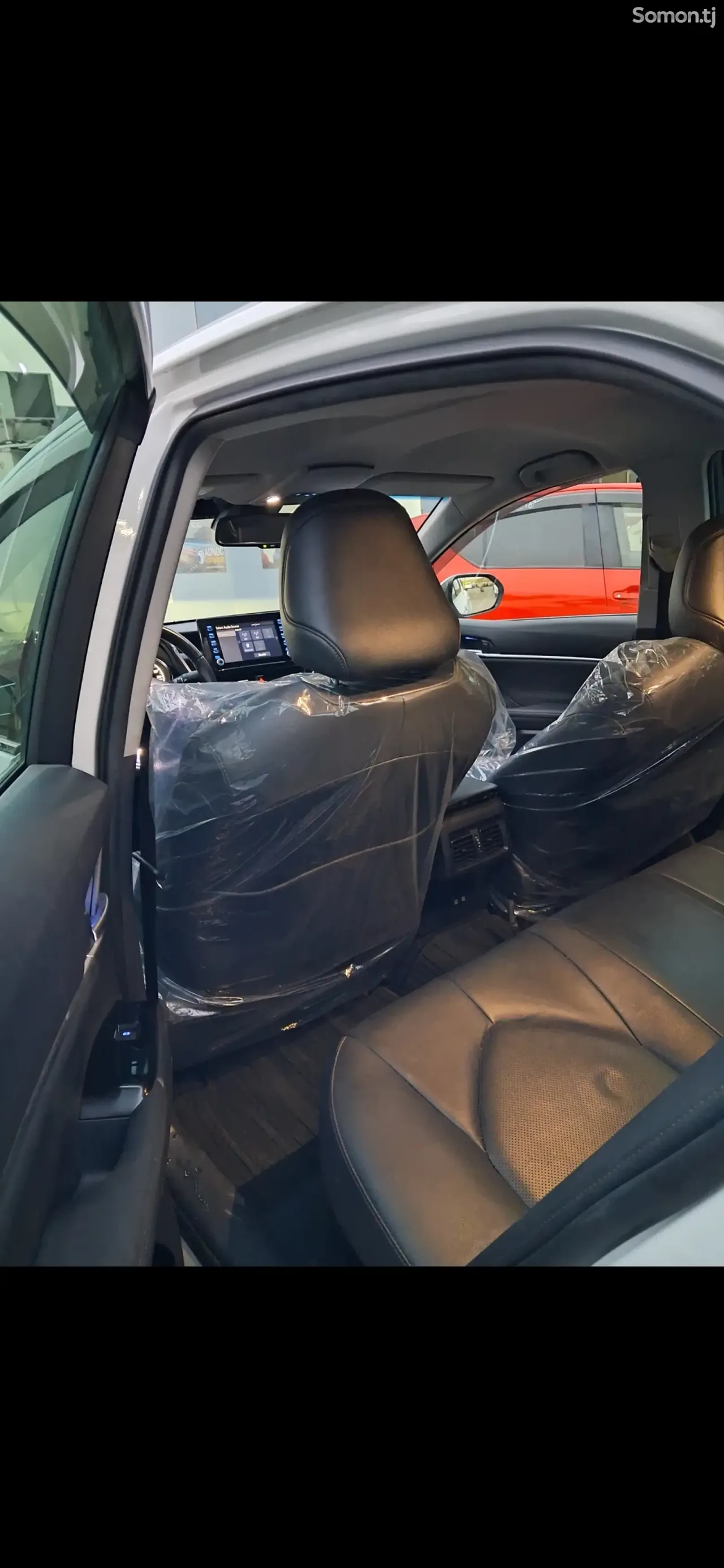Toyota Camry 2018 · 2.5 AT
