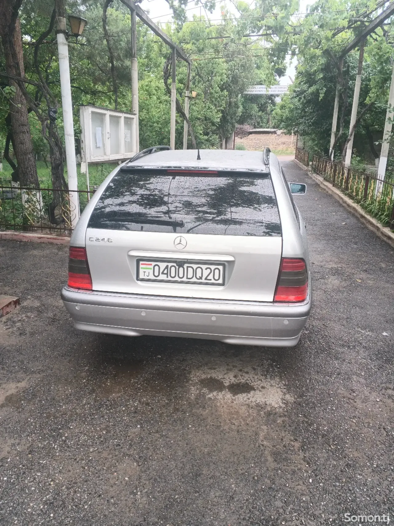 Mercedes-Benz C class 1999 · 2.4 AT