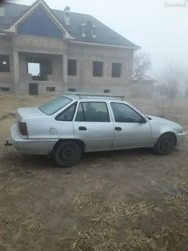 Daewoo Nexia 1994 · 0.5 MT