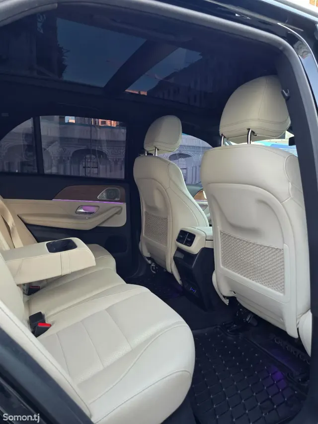 Mercedes-Benz GLE class 2024 · 3.5 AT