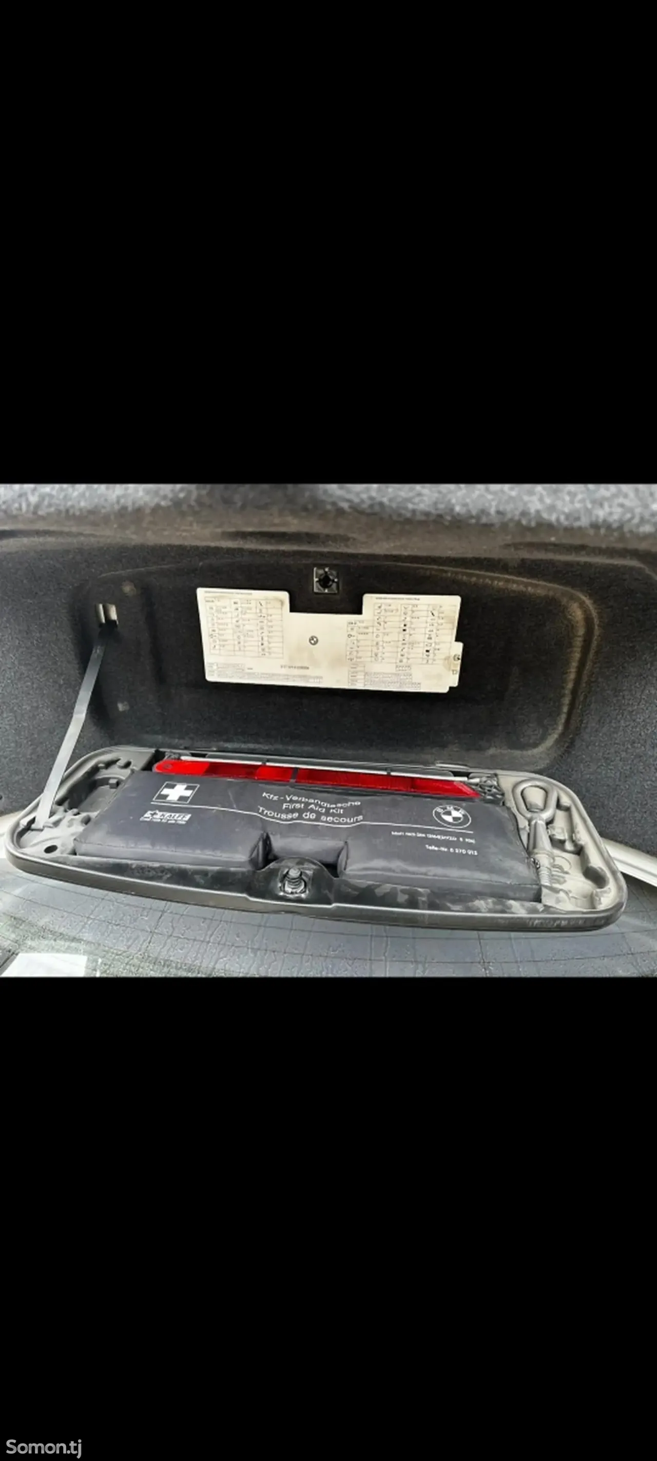 BMW M5 2008 · 2.5 AT