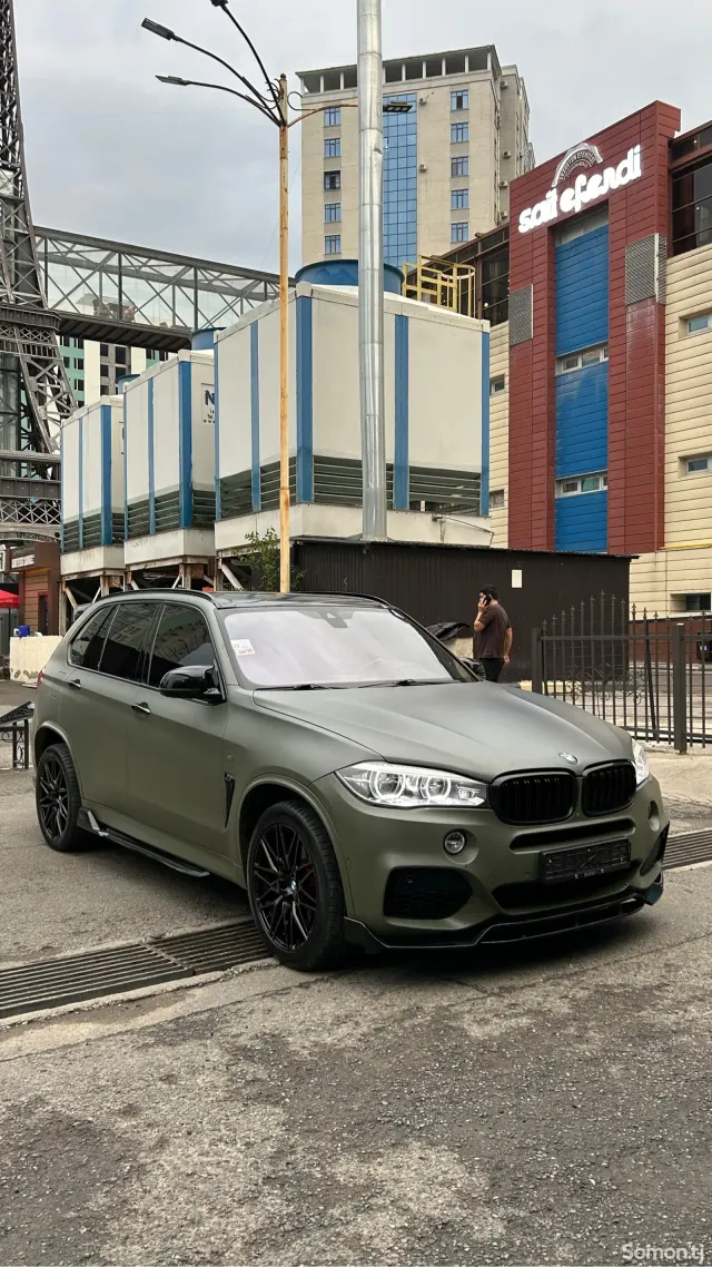 BMW X5 M 2017 · 4.4 AT