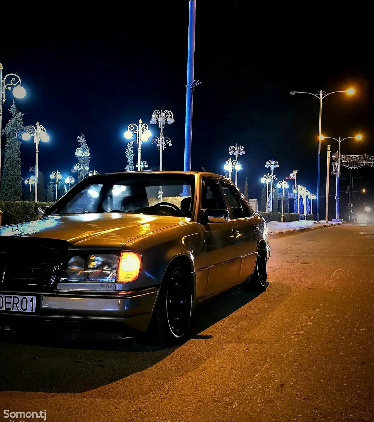 Mercedes-Benz W124 1990 · 2.5 MT