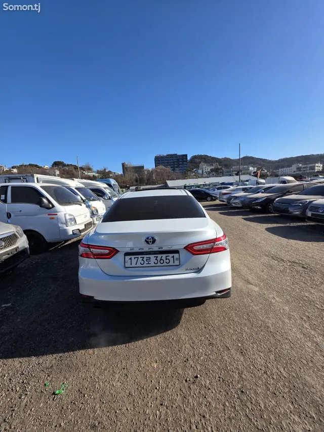 Toyota Camry 2019 · 2.5 AT