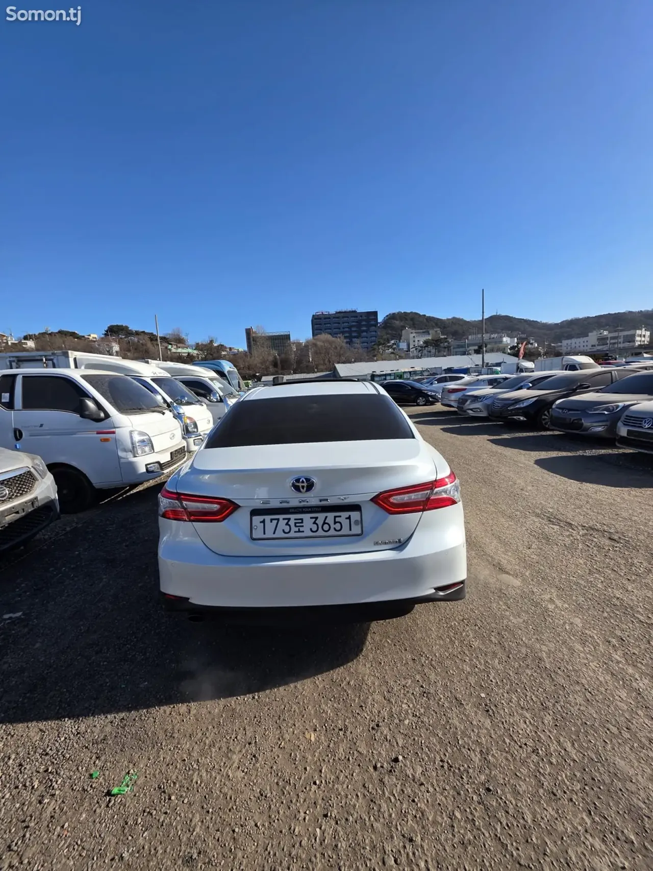 Toyota Camry 2019 · 2.5 AT