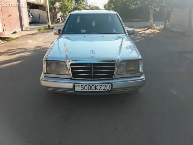 Mercedes-Benz W124 1995 · 2.2 MT