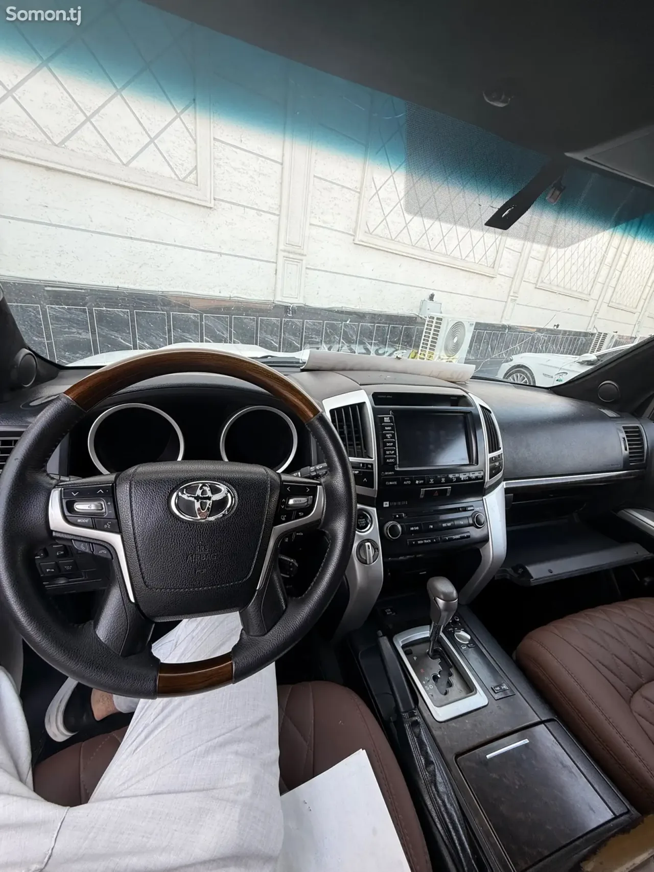 Toyota Land Cruiser 2011 · 4.7 AT