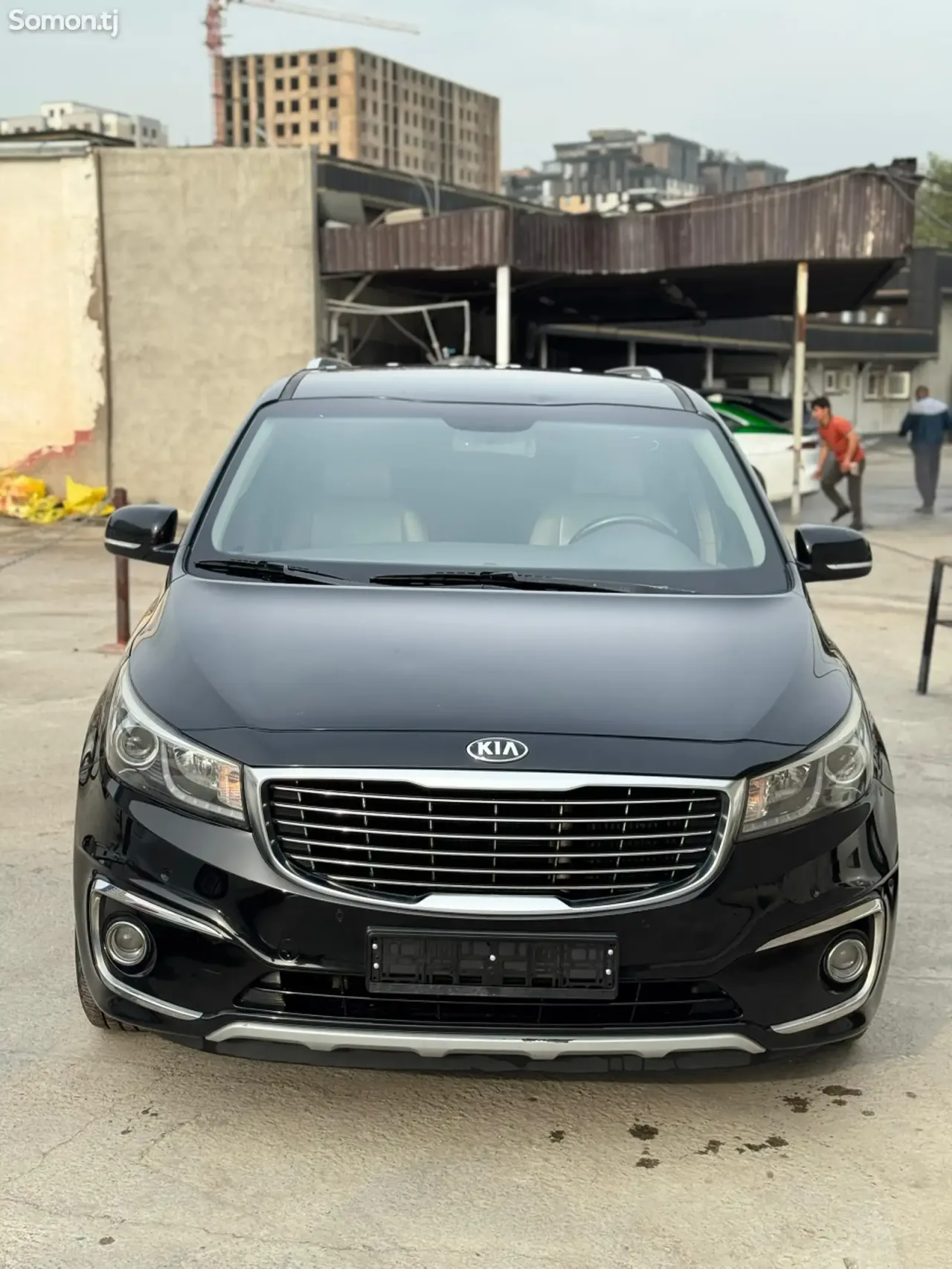 Kia Carnival 2015 · 2.2 AT