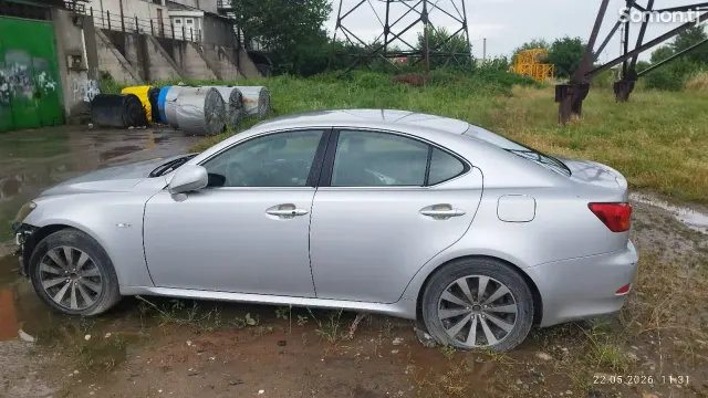 Lexus IS series 2006 · 2.2 MT