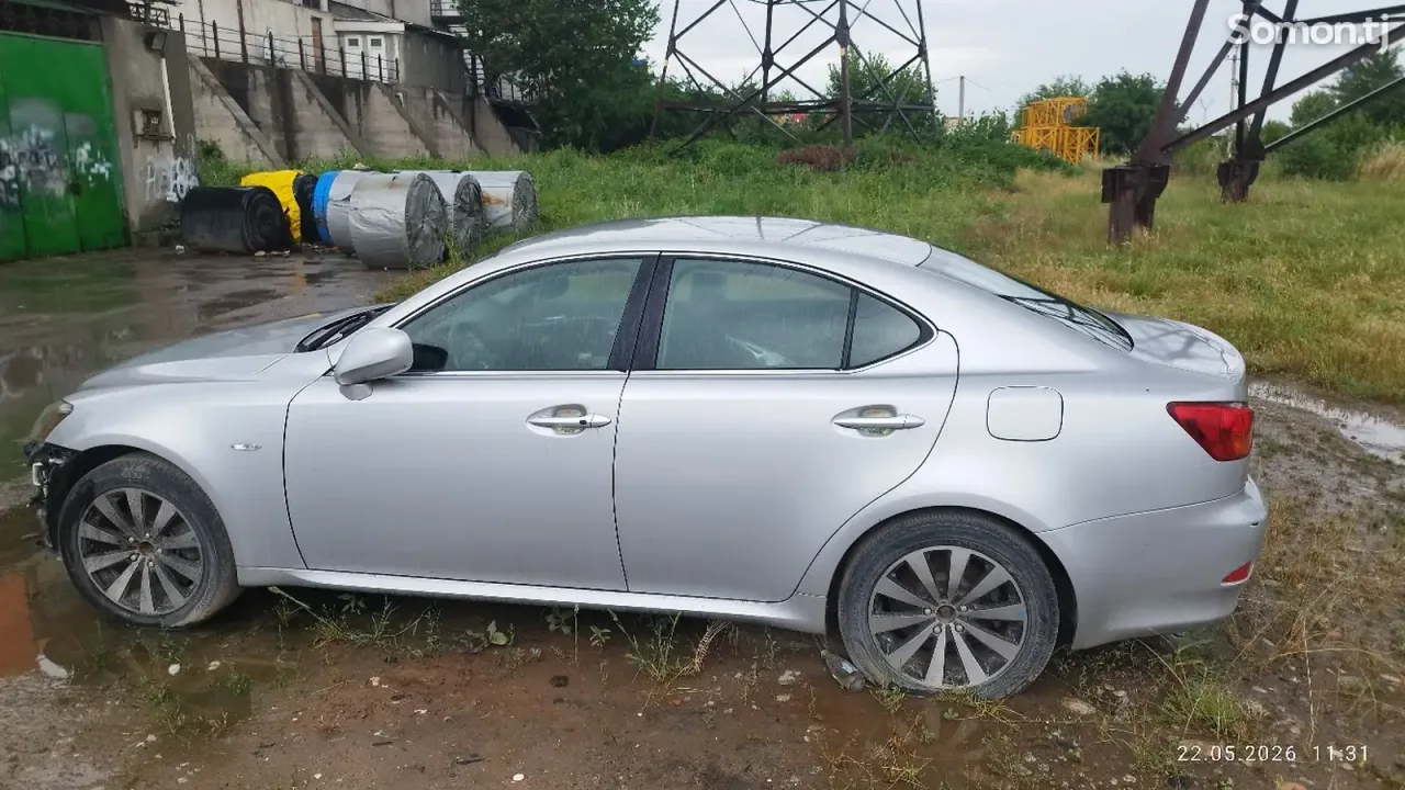 Lexus IS series 2006 · 2.2 MT