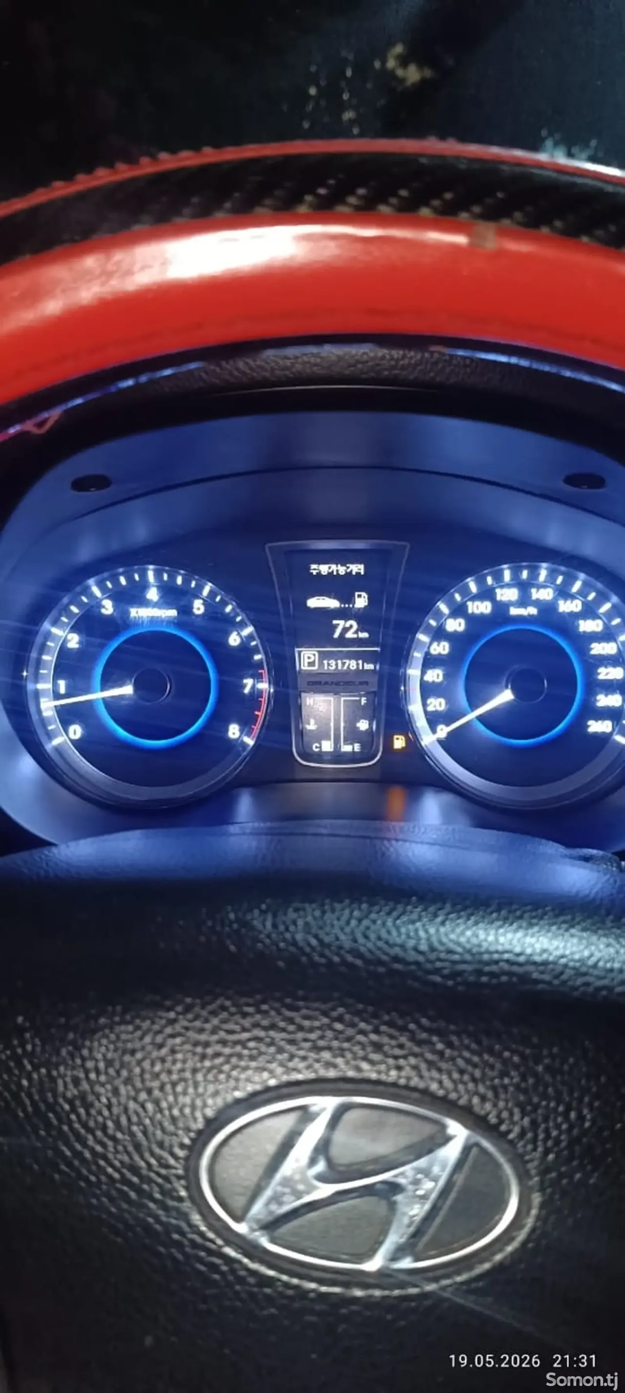 Hyundai Grandeur 2011 · 2.4 AT