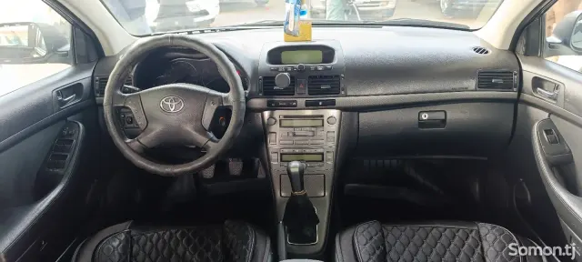Toyota Avensis 2006 · 1.8 MT