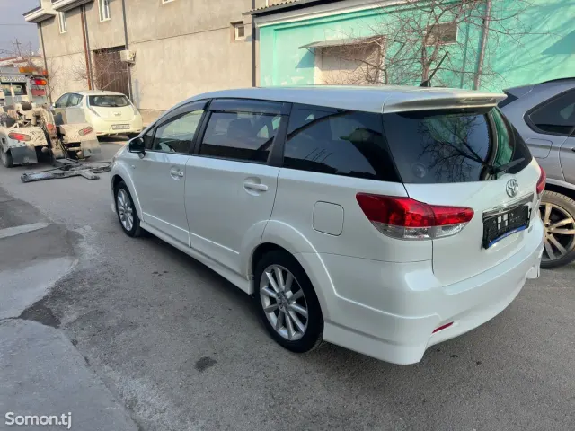 Toyota Wish 2014 · 2.0 AT