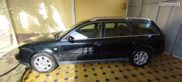 Audi A6 2002 · 2.4 AT
