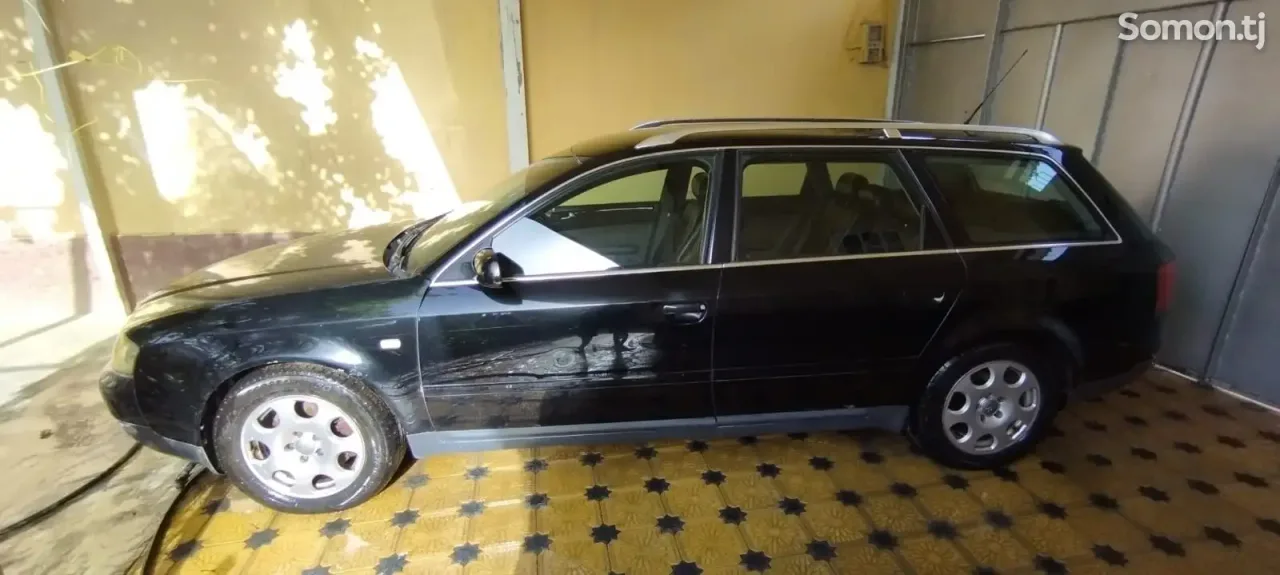 Audi A6 2002 · 2.4 AT