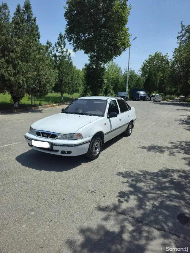 Daewoo Nexia 2008 · 1.6 MT