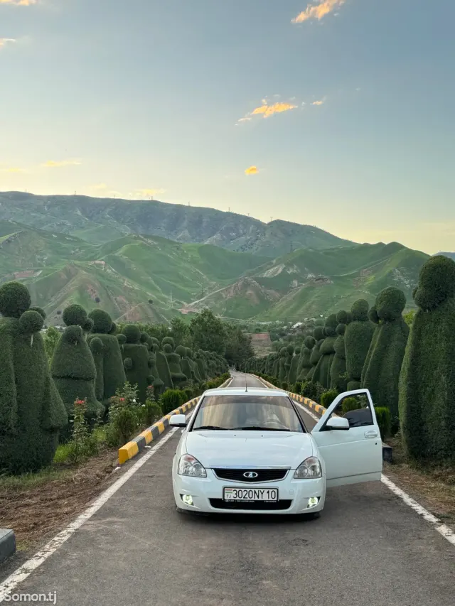 Lada (ВАЗ) Priora 2014 · 1.6 MT