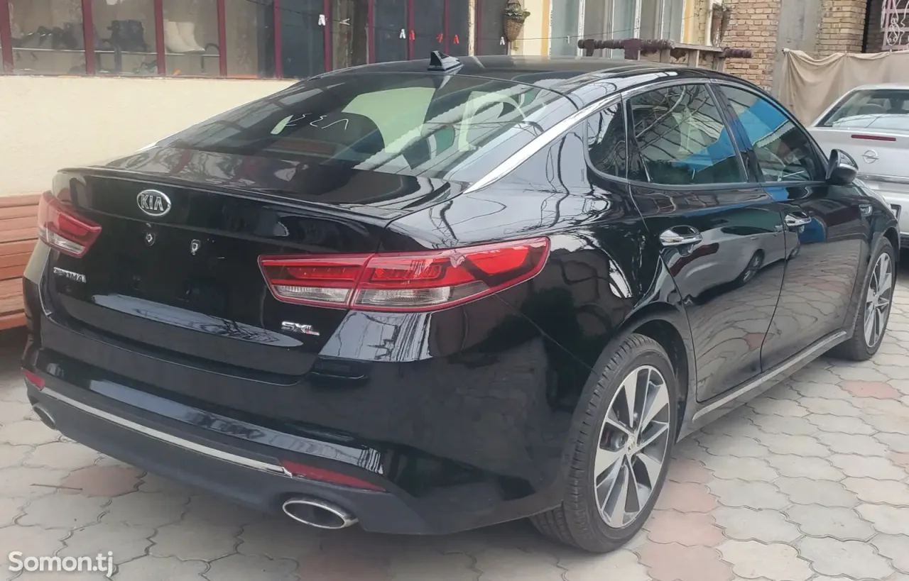 Kia Optima 2016 · 2.0 AT