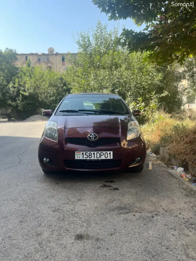 Toyota Vitz 2010 · 1.1 AT