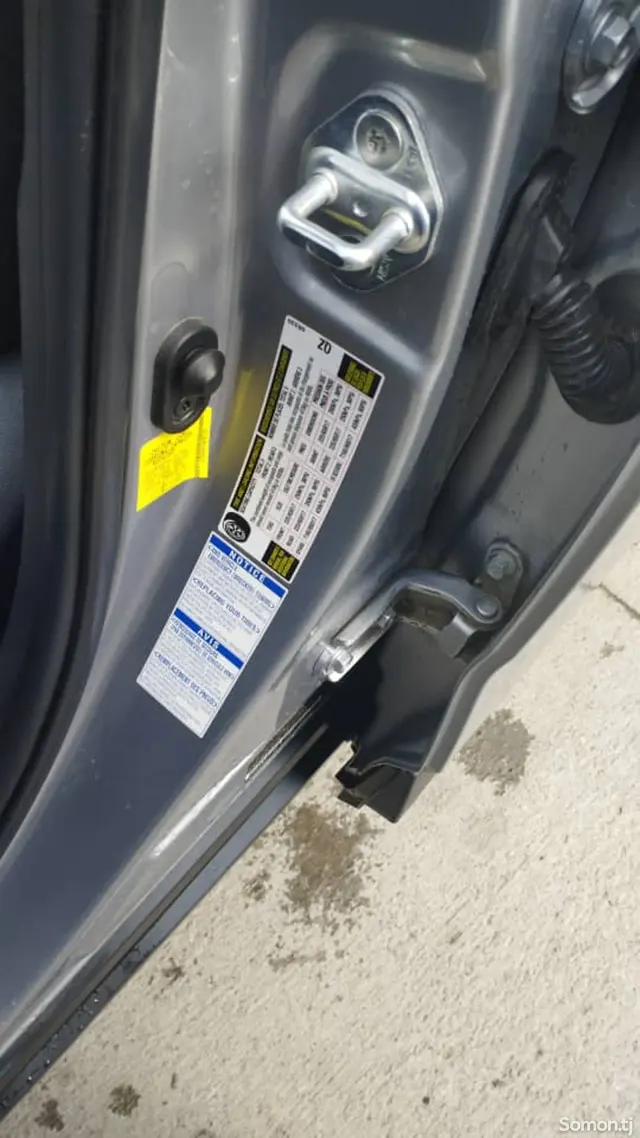 Toyota RAV 4 2022 · 2.5 AT