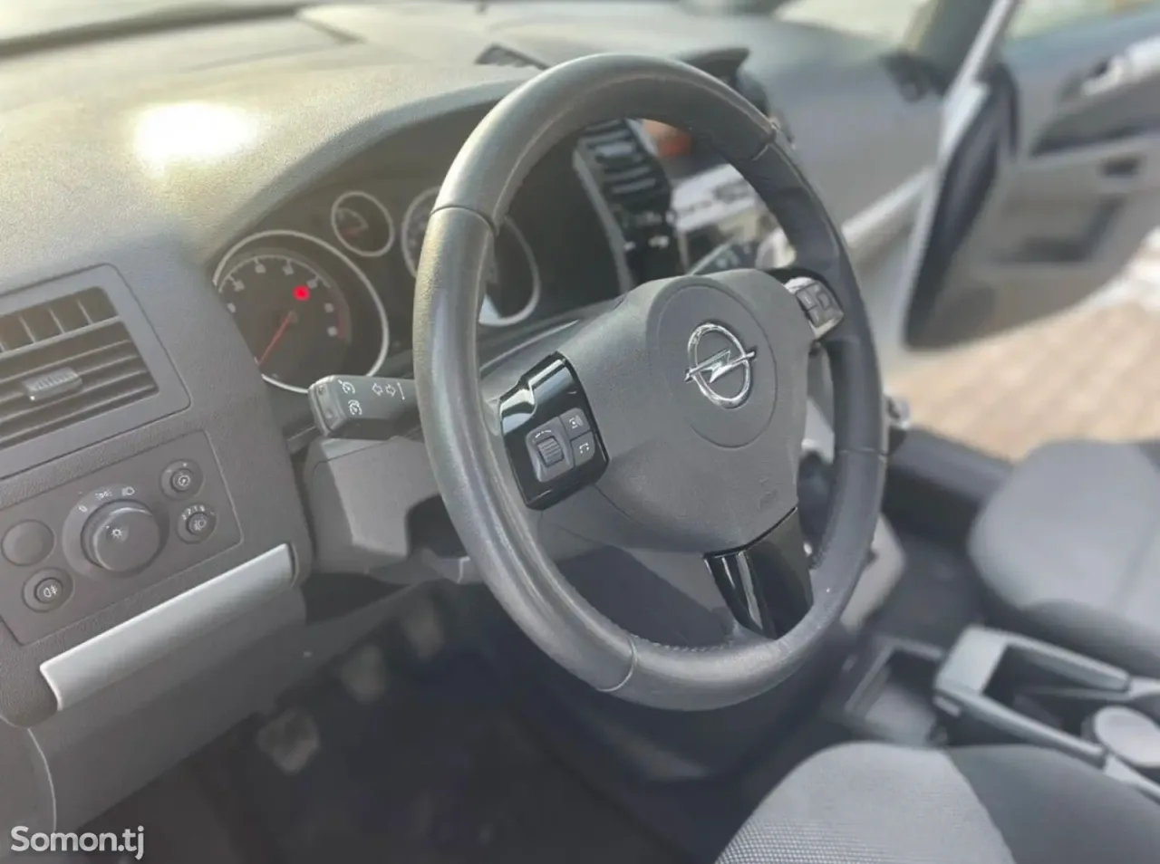 Opel Zafira 2014 · 1.8 MT