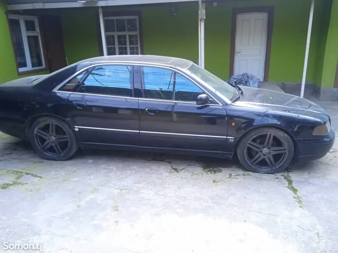 Audi A8 1998 · 4.2 AT