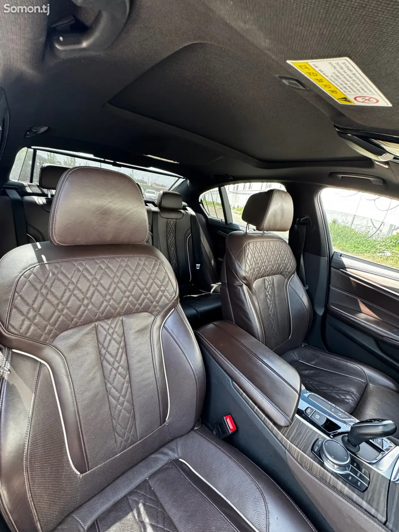 BMW 5 series 2018 · 2.0 AT