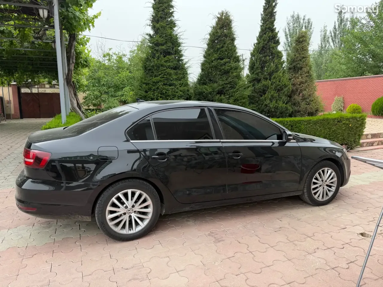 Volkswagen Jetta 2017 · 1.8 AT