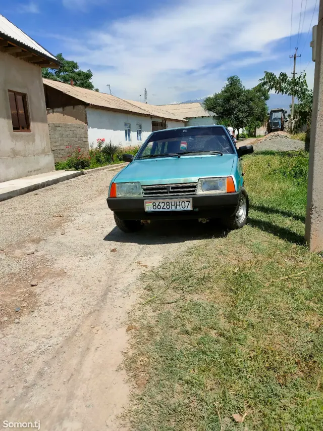 Lada (ВАЗ) 2109 1996 · 1.6 MT