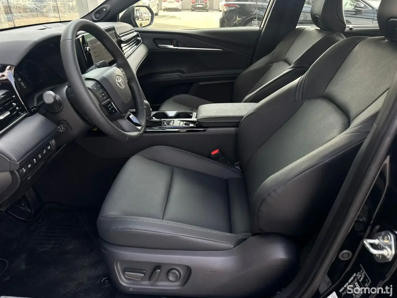 Toyota Camry 2025 · 2.5 CVT