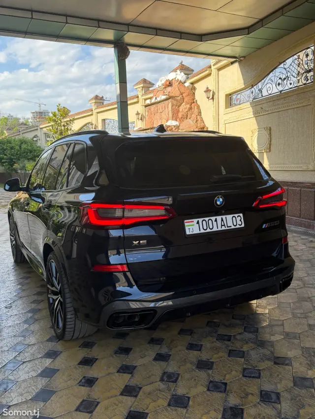 BMW X5 2019 · 4.4 AT