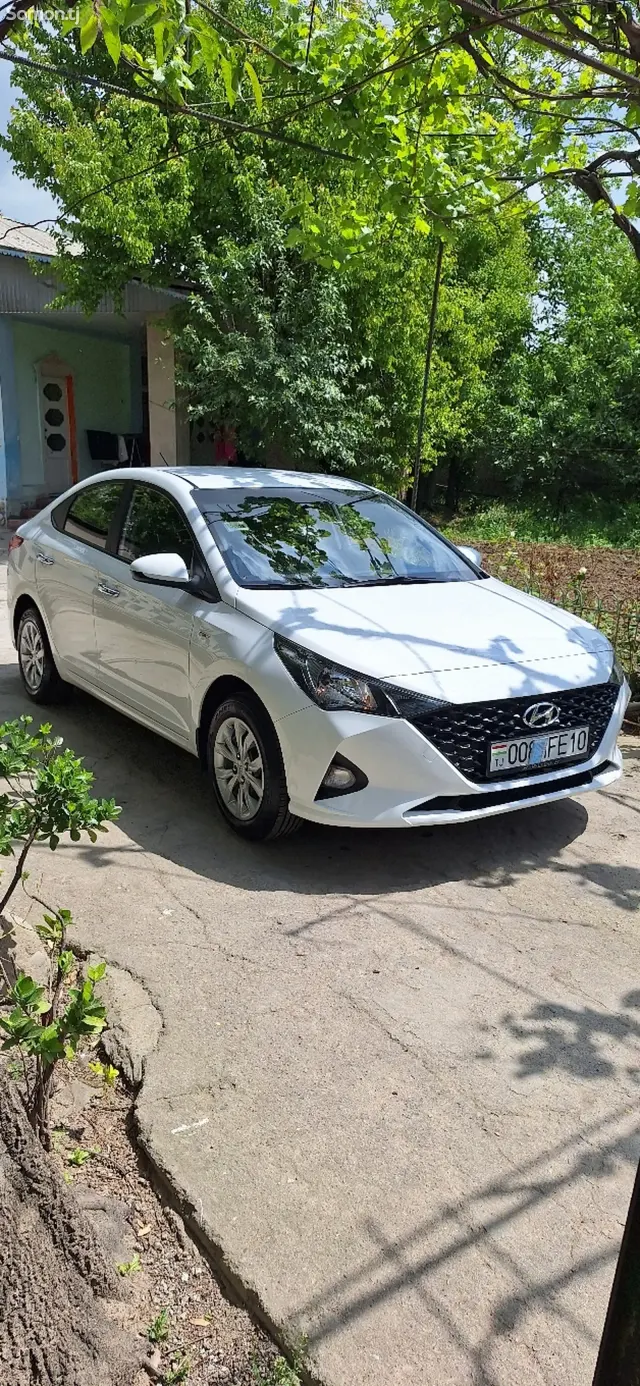 Hyundai Accent 2022 · 1.6 AT