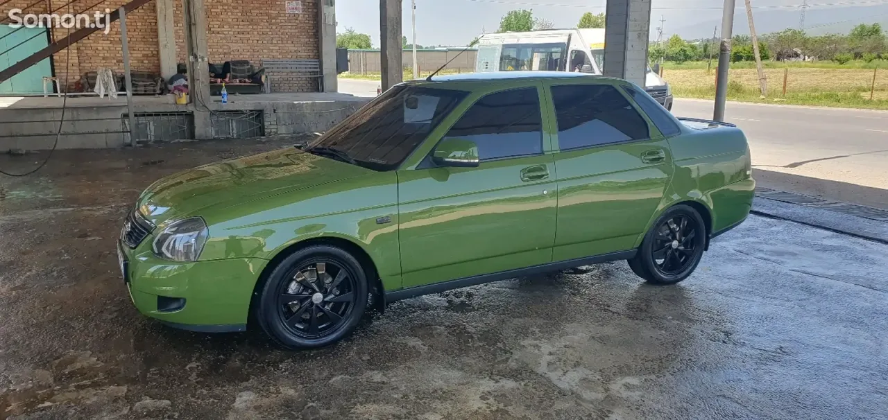Lada (ВАЗ) Priora 2013 · 1.8 MT