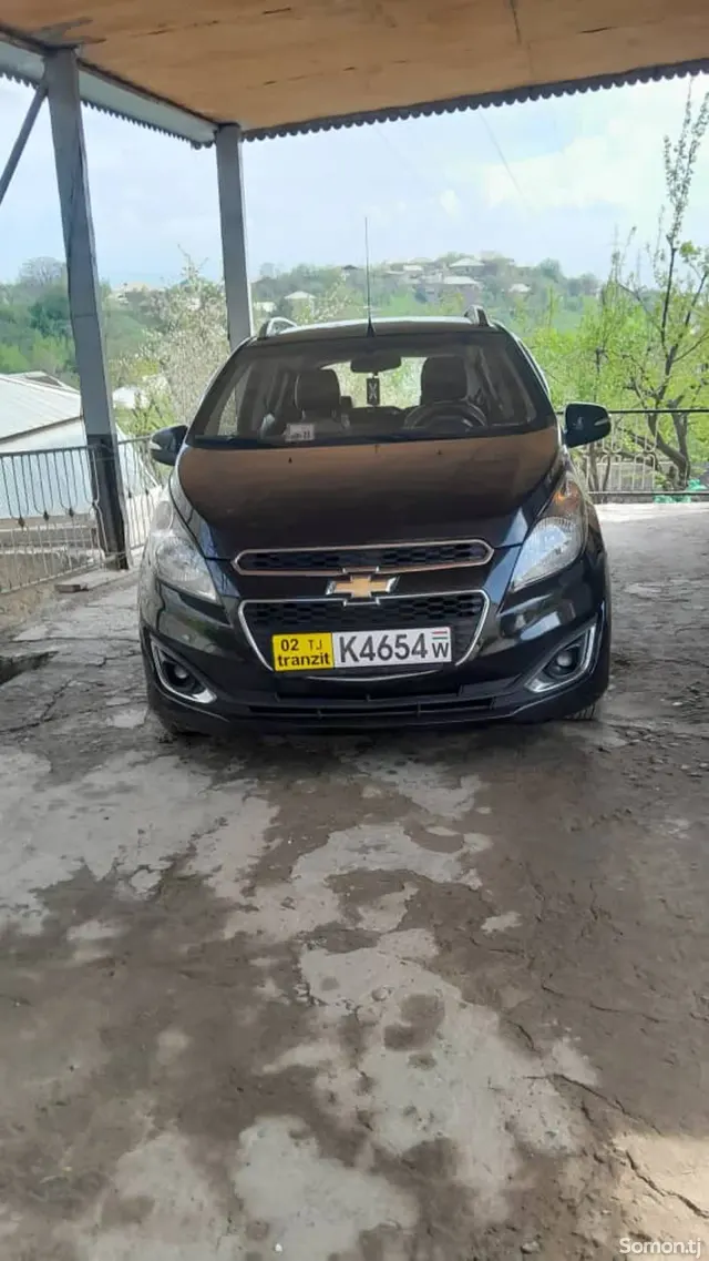 Chevrolet Spark 2014 · 1.1 AT