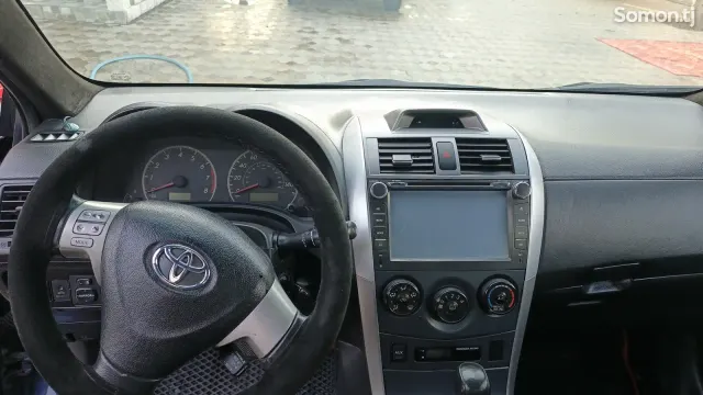 Toyota Corolla 2011 · 1.8 AT